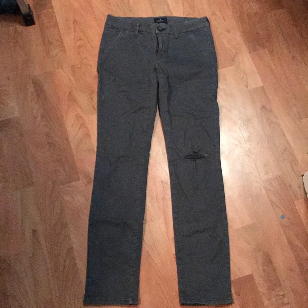American Eagle distressed stretch skinnies